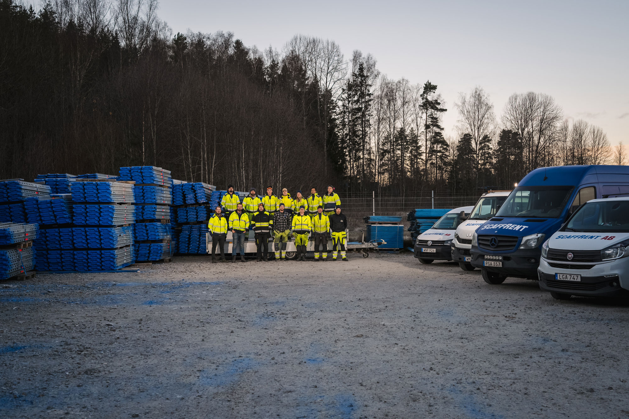 Gruppbild på medarbetarna hos ScaffRent